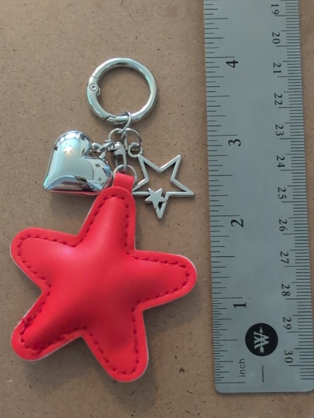 Red Star Keychain Bag Charm with Silver Charms - Picture 4 of 4
